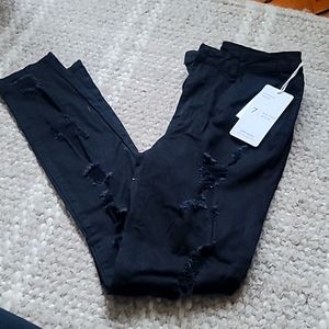 Size 7 junior distressed black jeans
